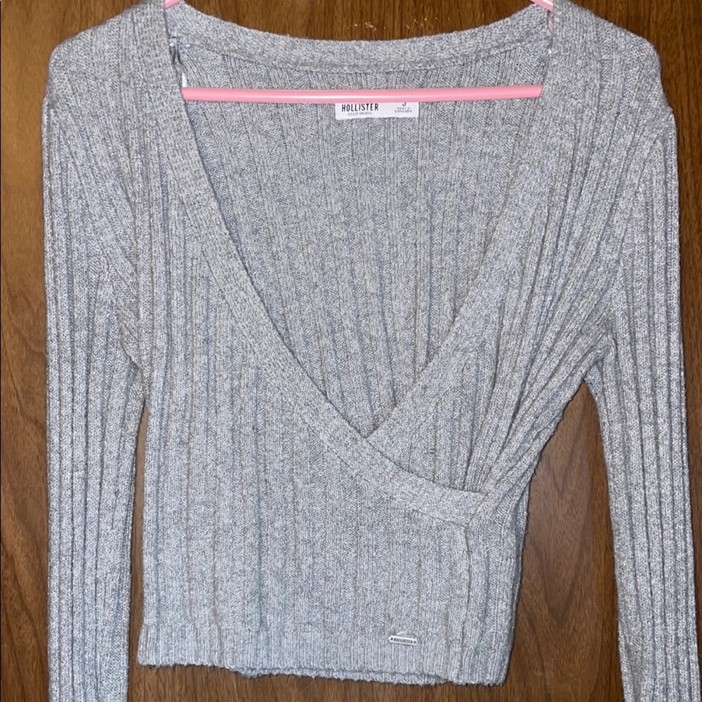Hollister Gray Ribbed Knit Sweater